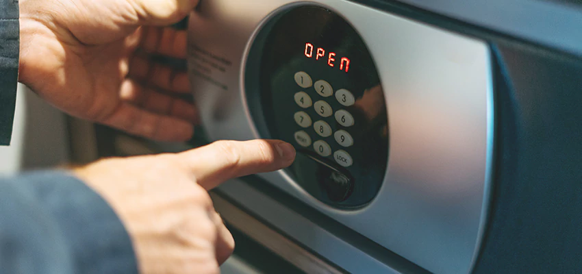 Cash Safe Openers in New York City, New York